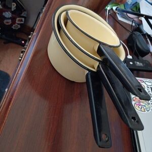 Vintage 70's Enamel pots